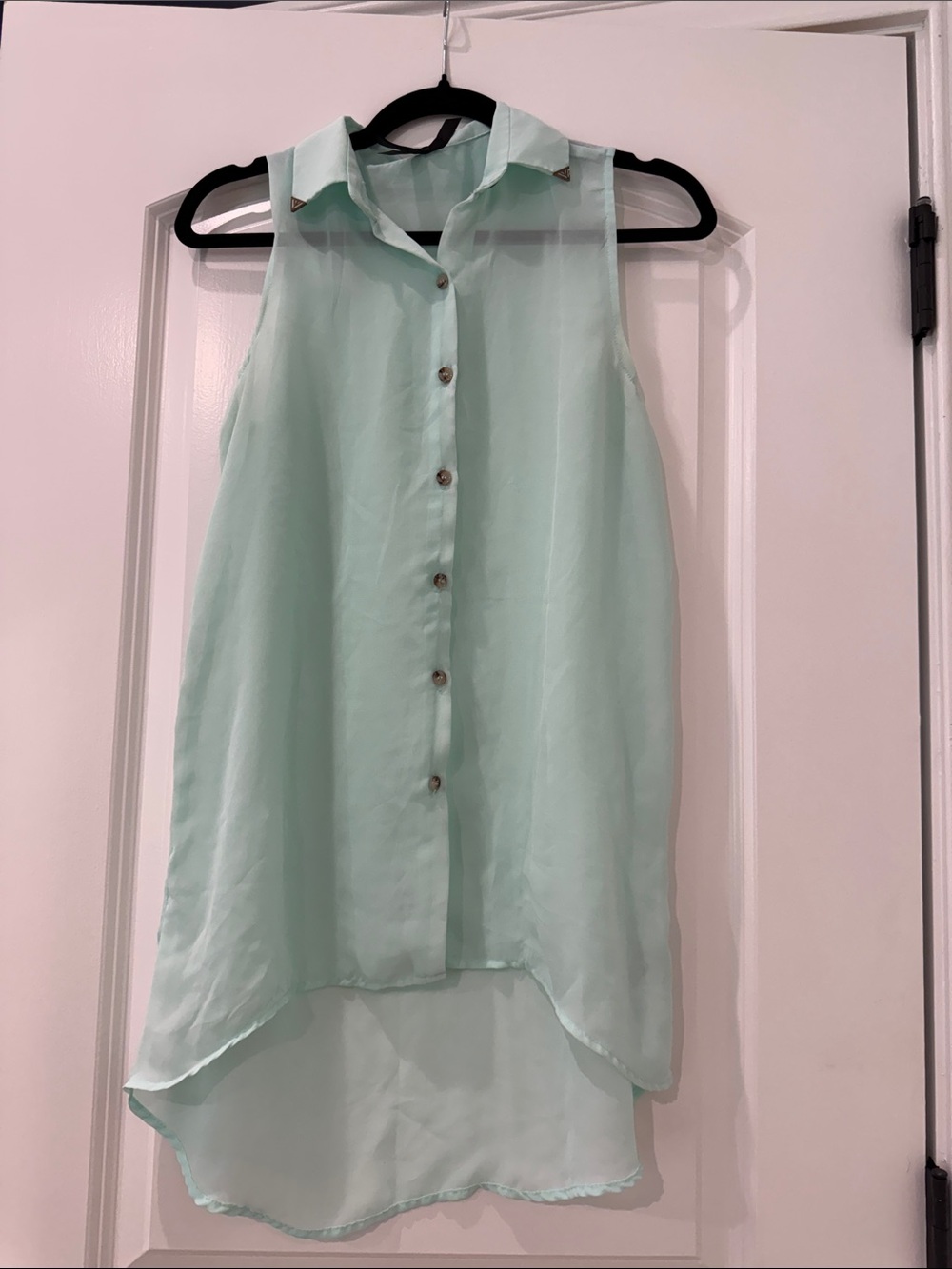 Sleeveless Mint Green High-Low Button Front Blouse